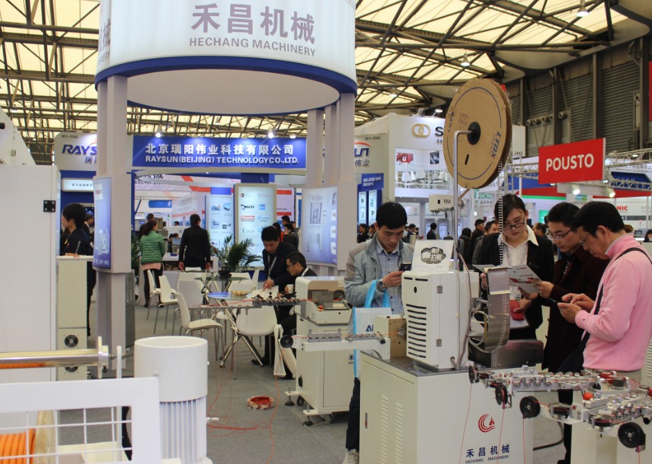 電腦剝線機(jī)是由哪些部件組成的？